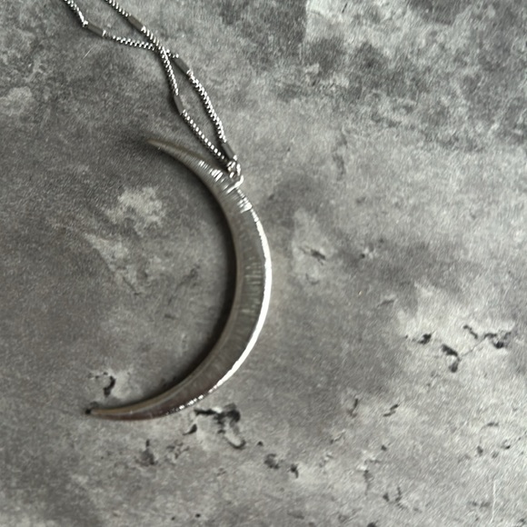 Moon crystal long necklace - Picture 2 of 5